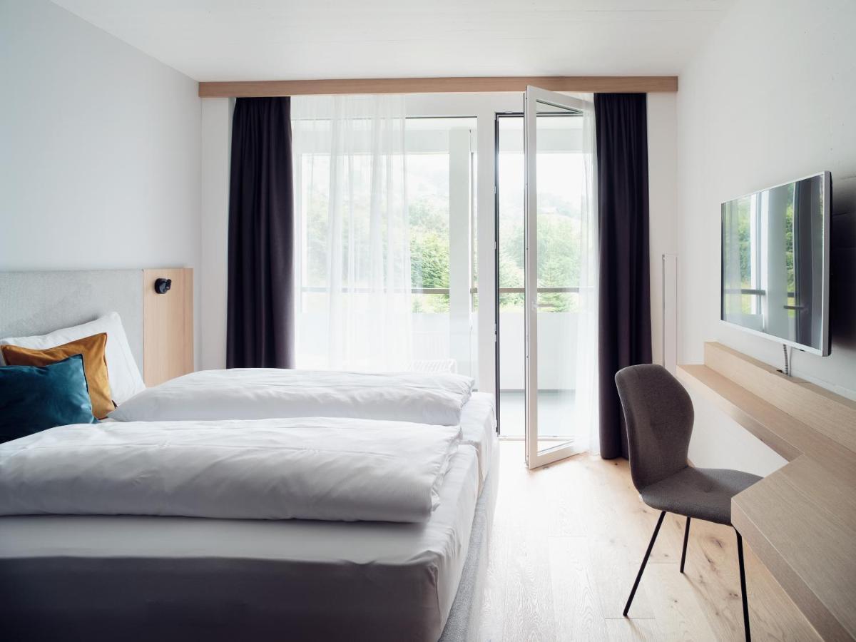 Hotel Neu-Schoenstatt Quarten エクステリア 写真