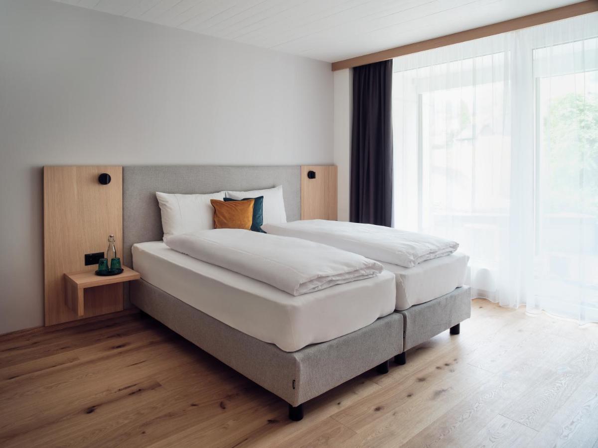 Hotel Neu-Schoenstatt Quarten エクステリア 写真