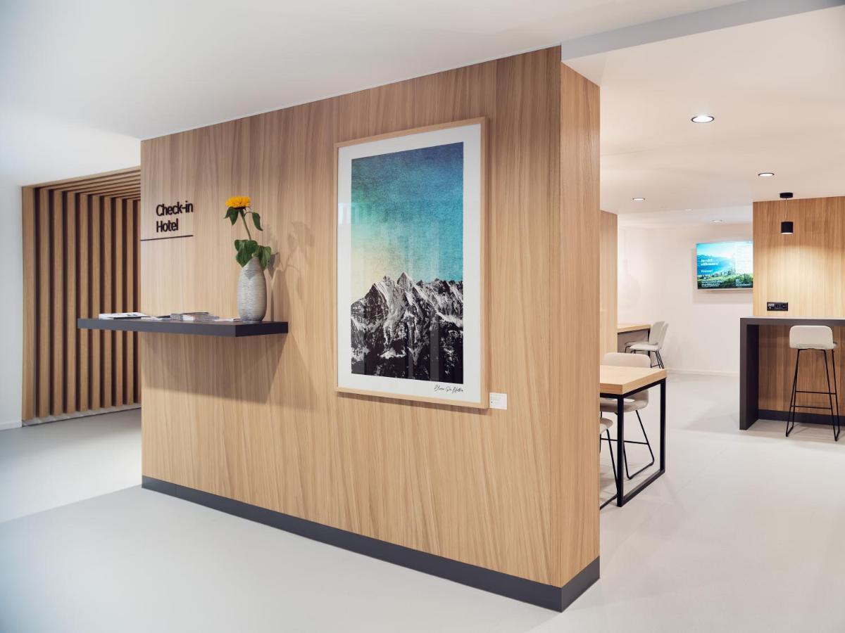 Hotel Neu-Schoenstatt Quarten エクステリア 写真